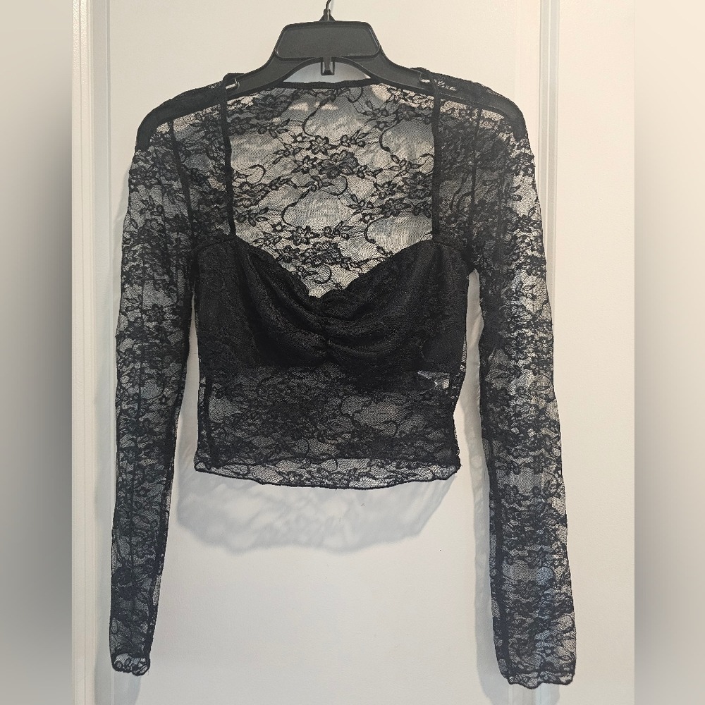 Women's XS Elegant Black Lace Long Sleeve Crop Top Halloween Fall Witchy Gothic